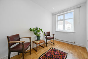 Photo 6- click for photo gallery